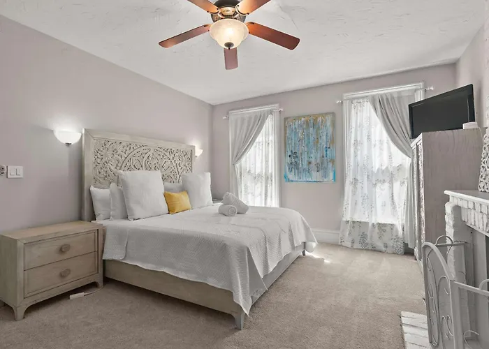 Holiday home Walk To Short North, Near Osu & Convention Center *