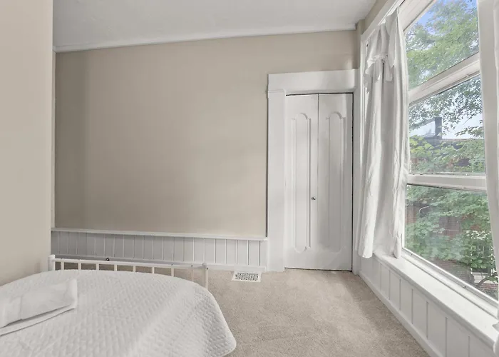 Holiday home Walk To Short North, Near Osu & Convention Center *